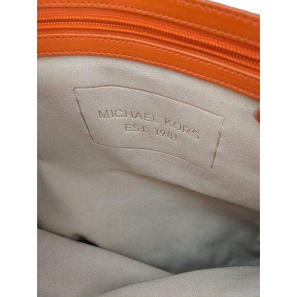 Michael Kors New York jet Set Signature Orange quilted tote - Picture 5 of 5